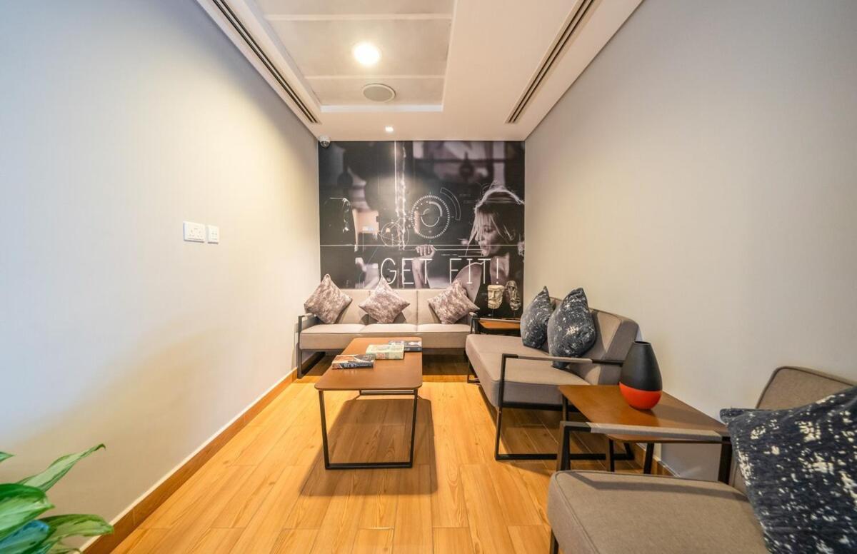 1br 5-star W & Infinity Pool & Gym Canal Views *
