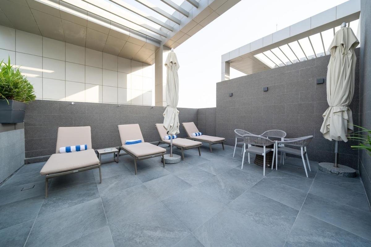 1br 5-star W & Infinity Pool & Gym Canal Views