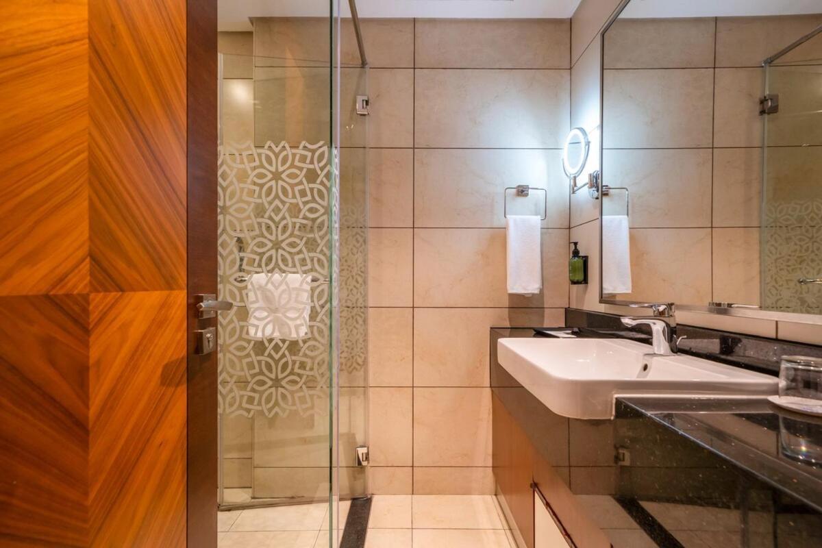 1br 5-star W & Infinity Pool & Gym Canal Views Bahay bakasyunan